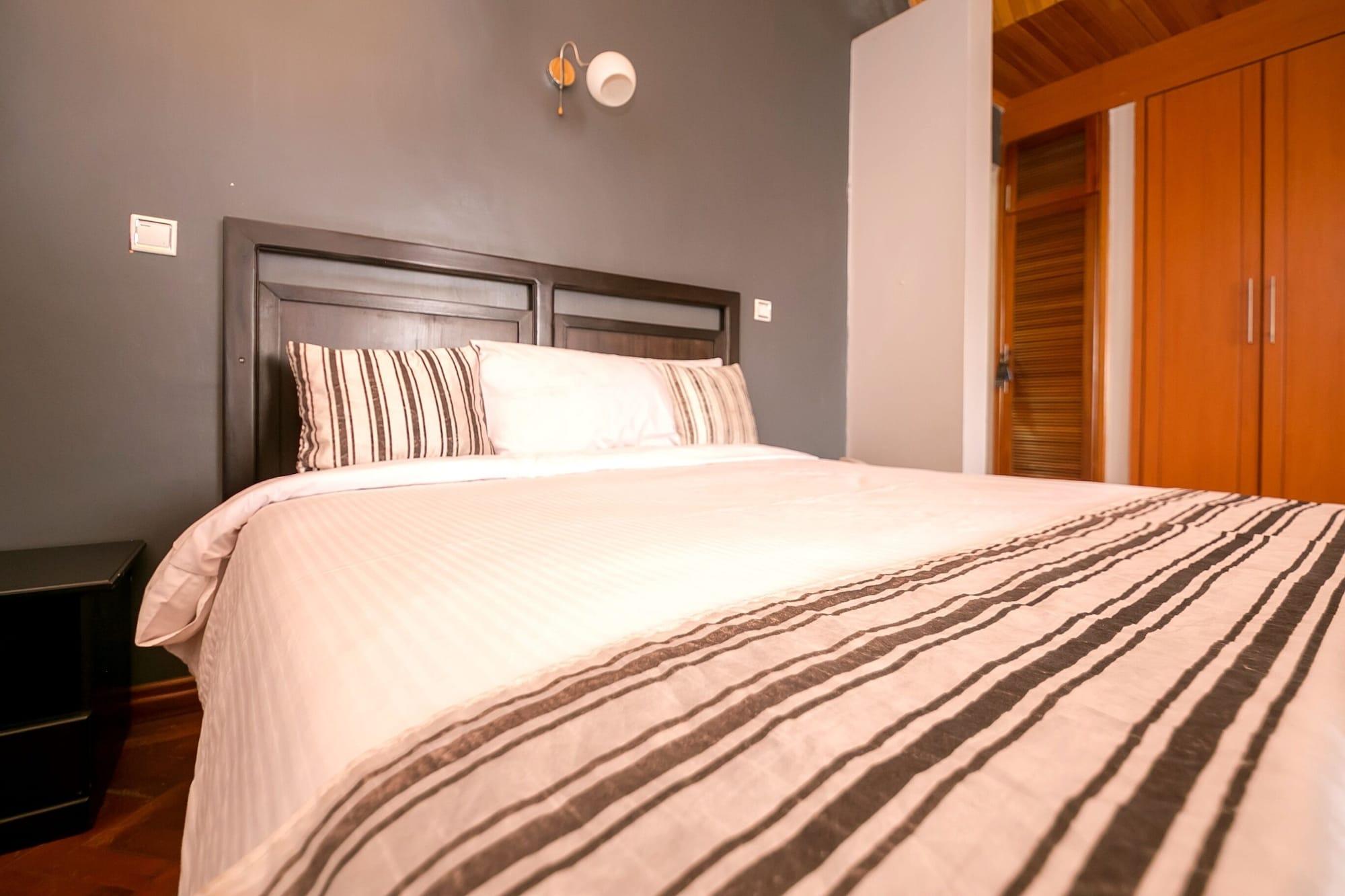 Meltonia Luxury Suites Nairobi Zewnętrze zdjęcie