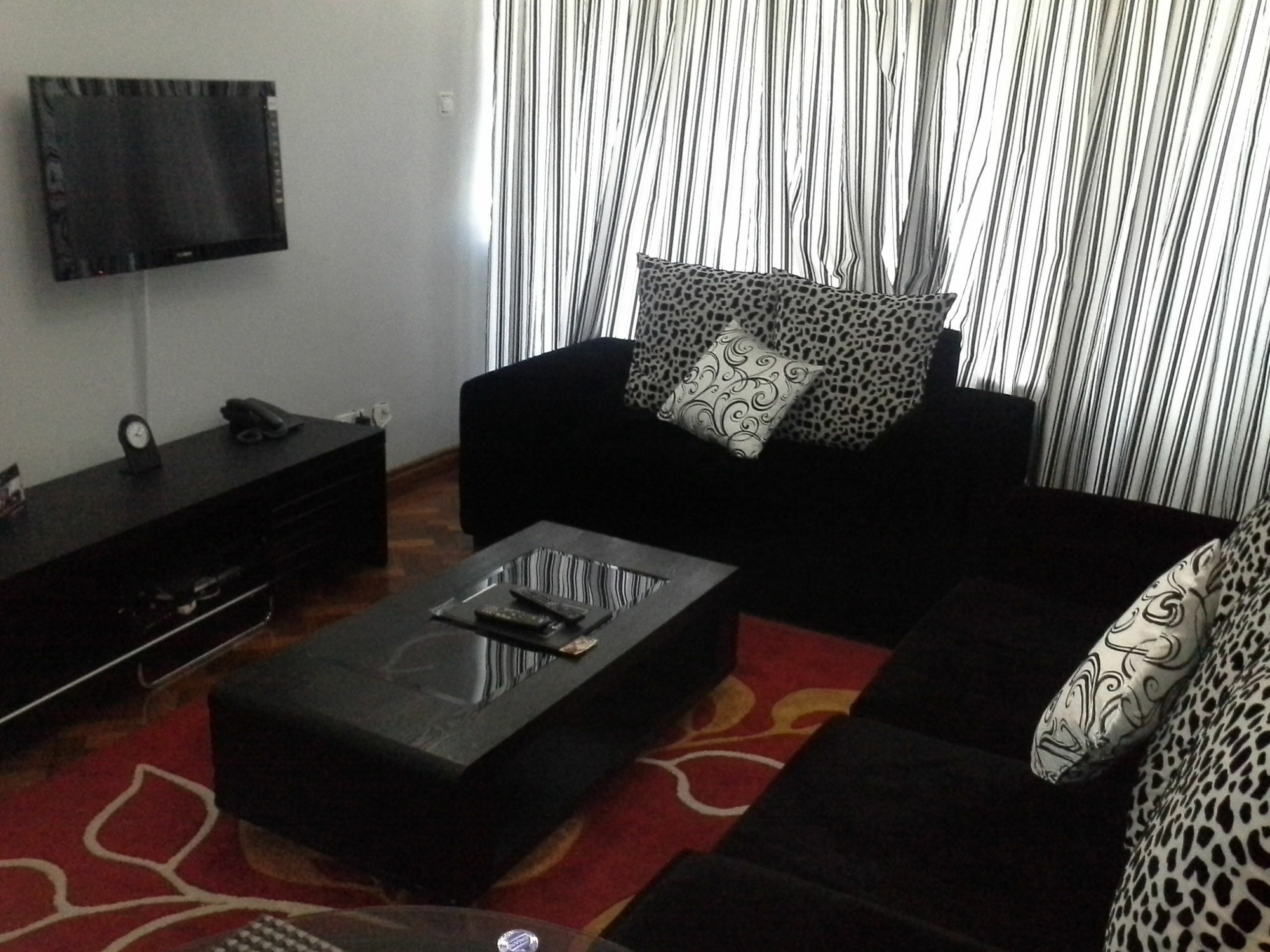Meltonia Luxury Suites Nairobi Zewnętrze zdjęcie